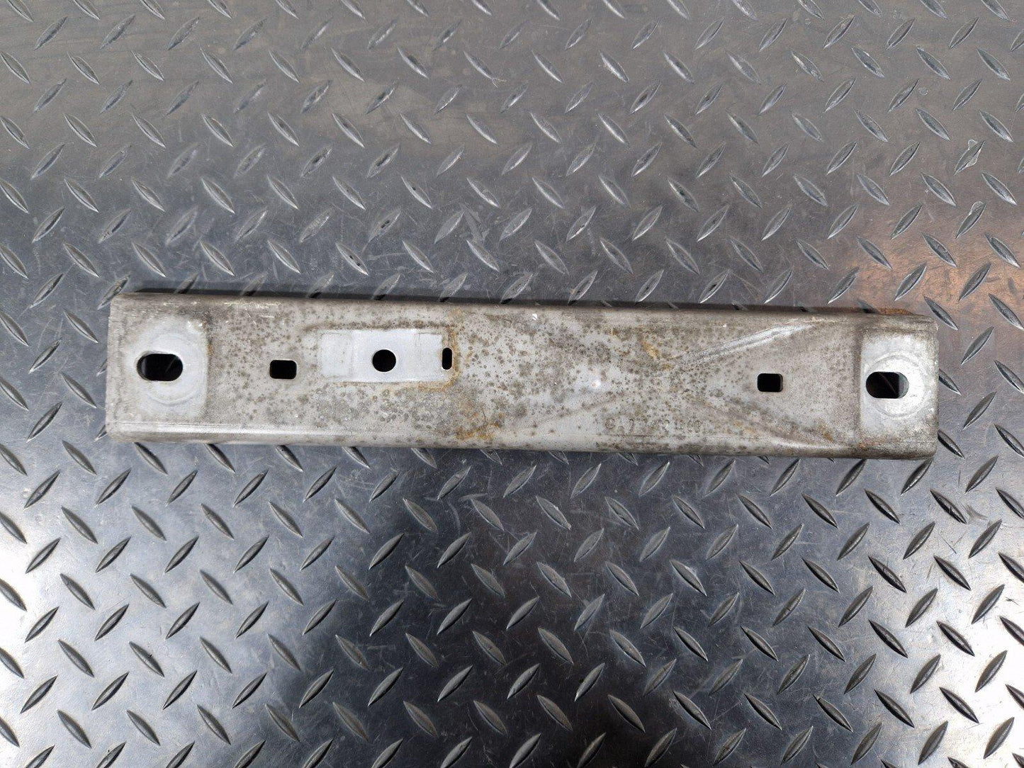 19-ON MERCEDES BENZ A CLASS W177 EXHAUST HOLDER BRACKET A2474921400
