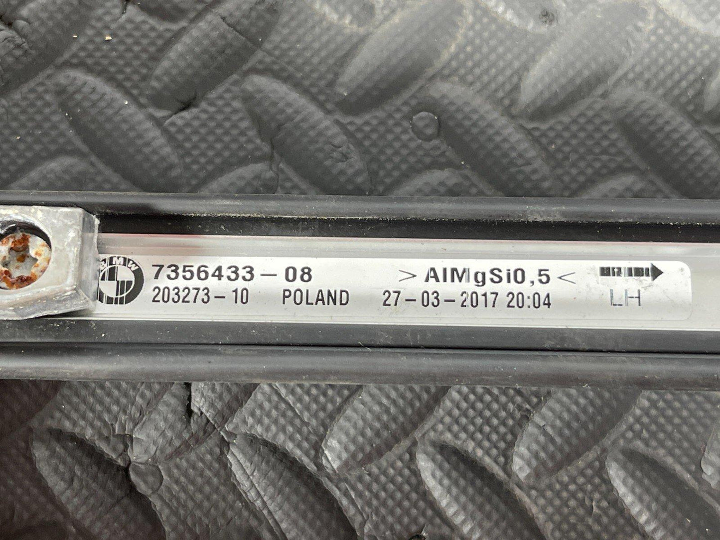 16-22 BMW X1 F48 GENUINE LEFT PASSENGER SIDE ROOF RAIL 7356433