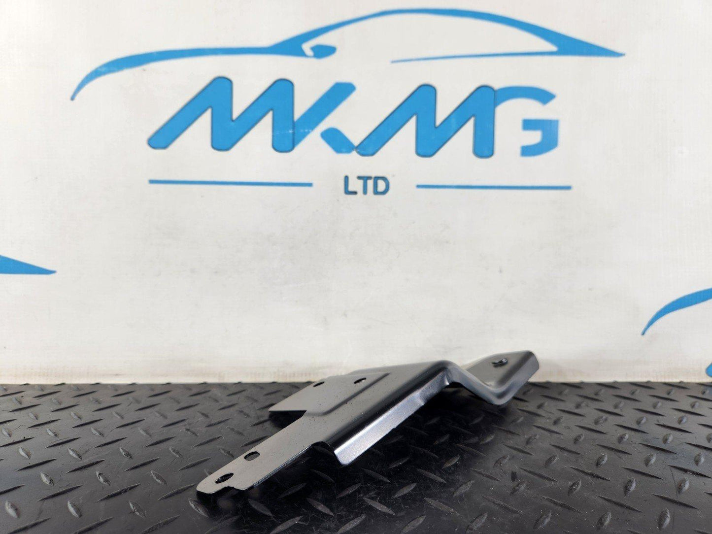 19-ON RANGE ROVER EVOQUE L551 REAR BUMPER RIGHT MOUNT BRACKET K8D2102A98AB