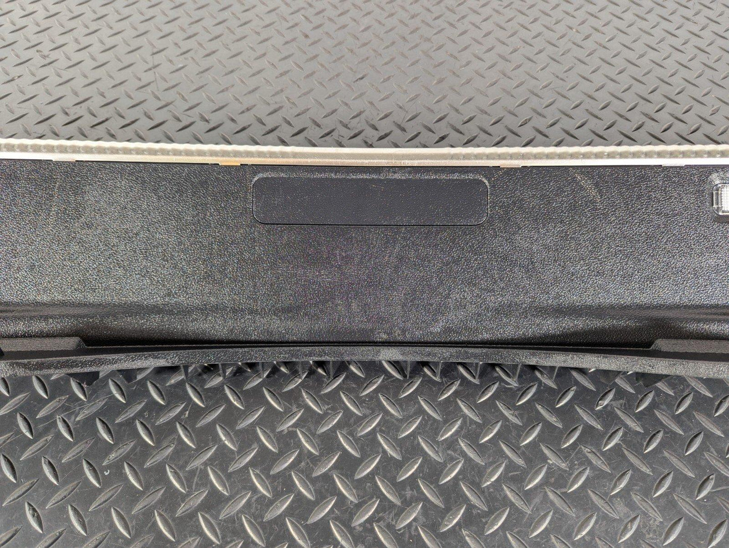 10-17 AUDI A8 4H REAR BOOT CHROME LOADING COVER PANEL TRIM 4H0863471
