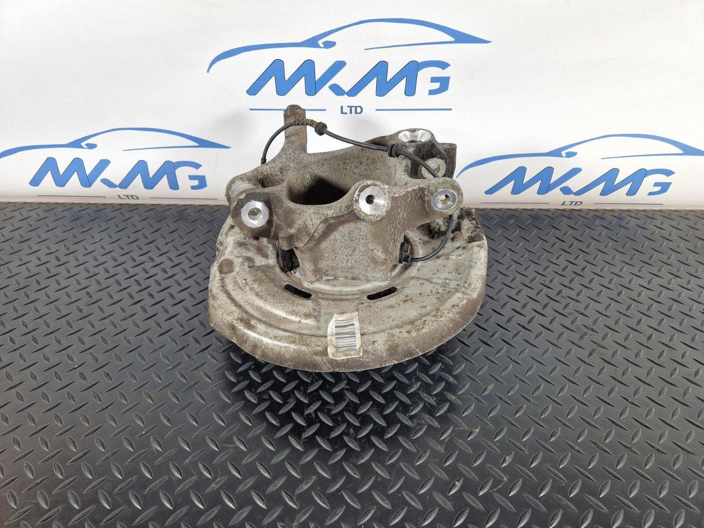 11-18 BMW 6 SERIES F06 OEM RHD REAR RIGHT WHEEL HUB 685289 6784901