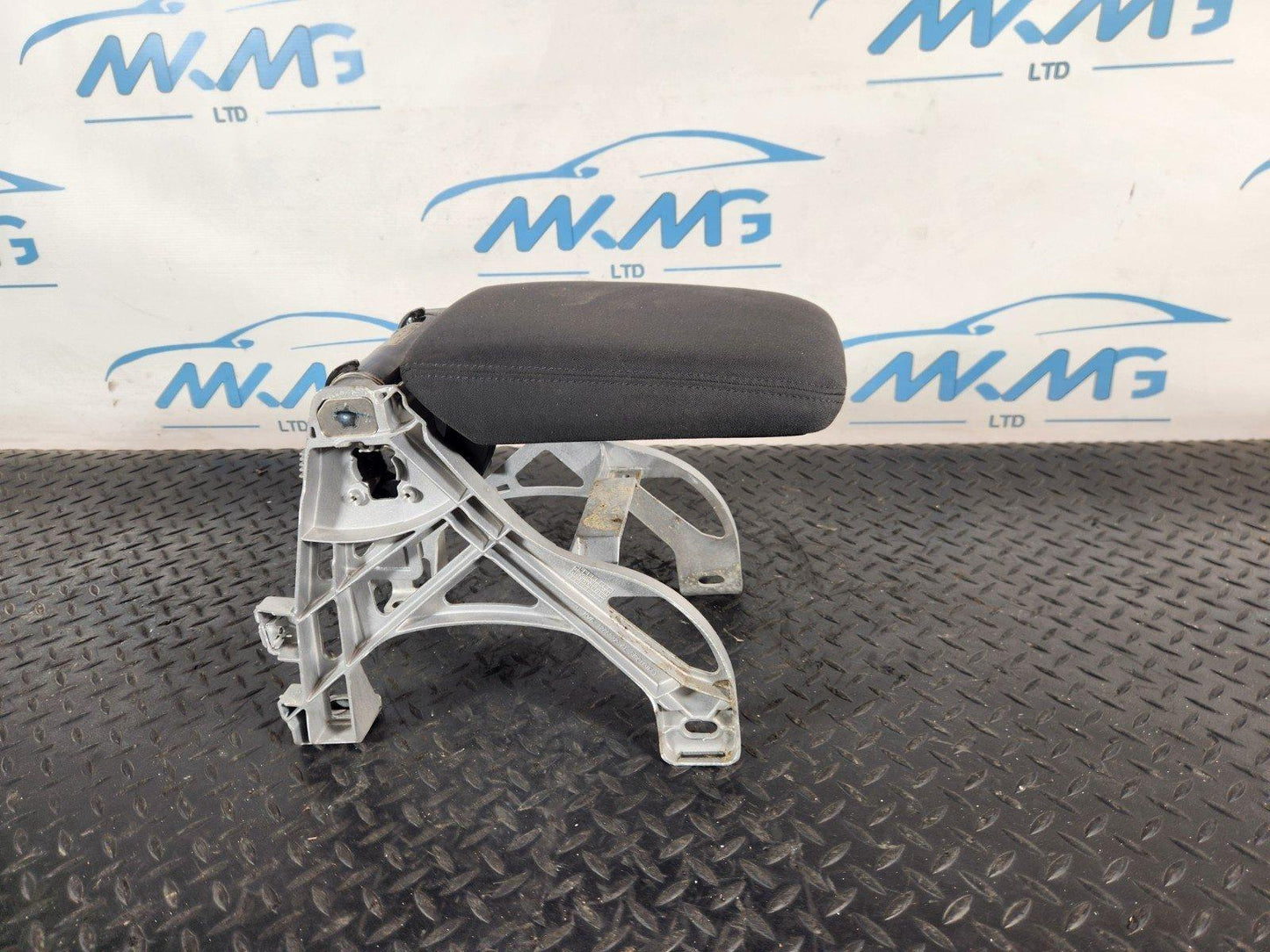 AUDI A5 F5 GENUINE CENTRE CONSOLE ARM REST 8W0864283A