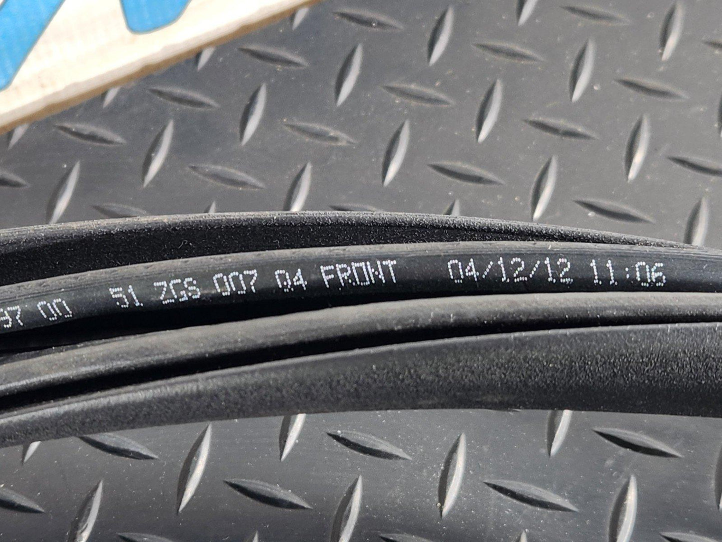 11-19 Mercedes ML W166 Front Left Or Right Side Door Rubber Seal A1666970051