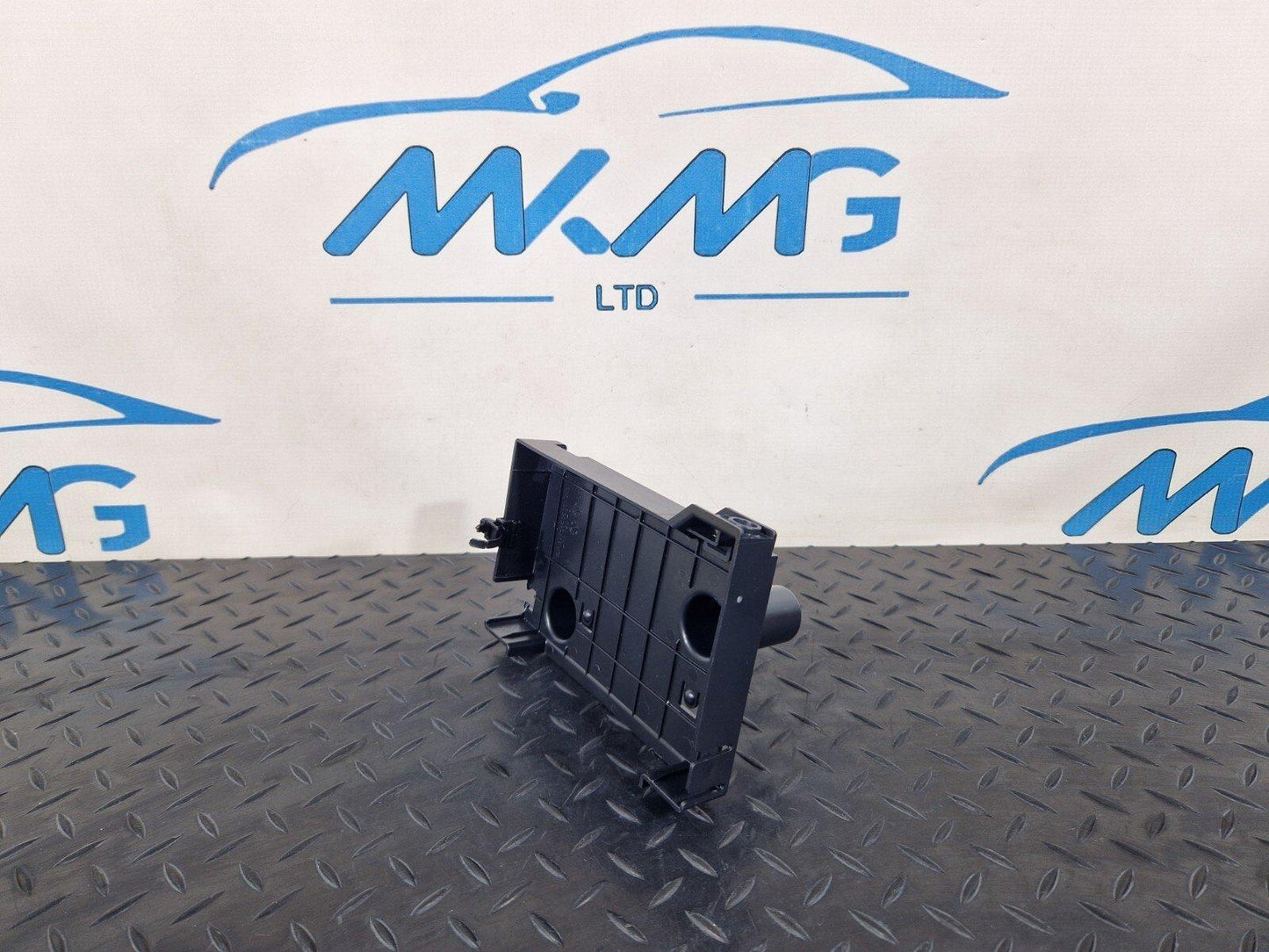 18-ON MERCEDES BENZ SPRINTER W907 INTERIOR CONTROL UNIT BRACKET A9075450500