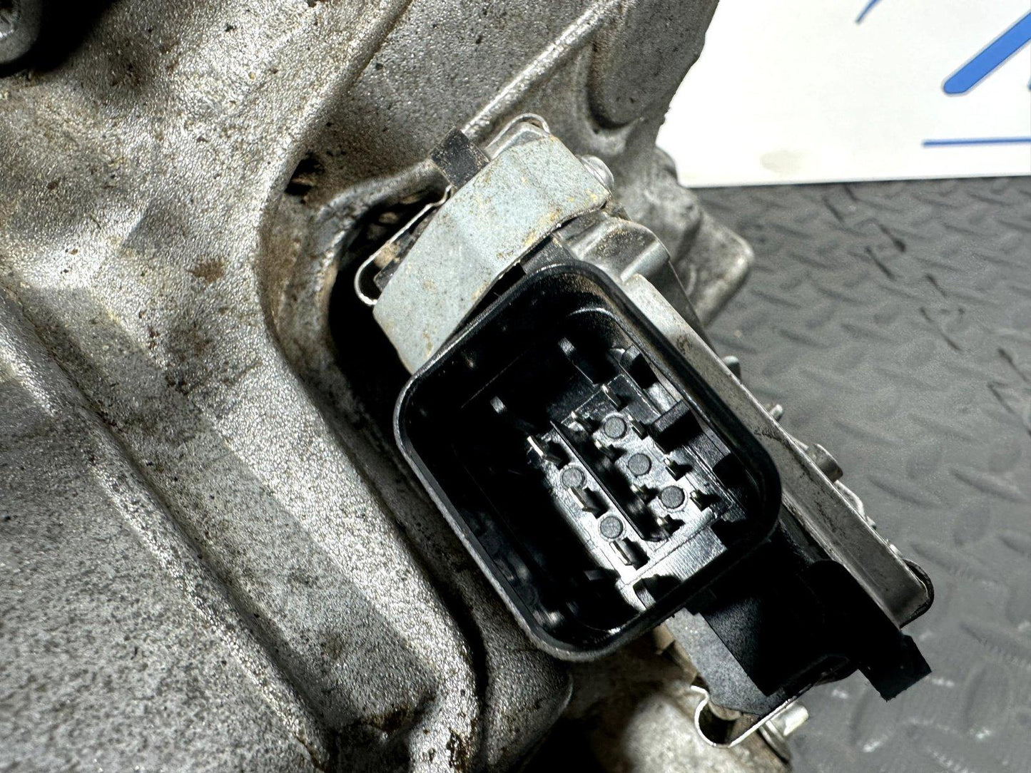 2018 BMW X3 G01  X4 G02 AUTOMATIC TRANSFER CASE BOX 9470189 9470186