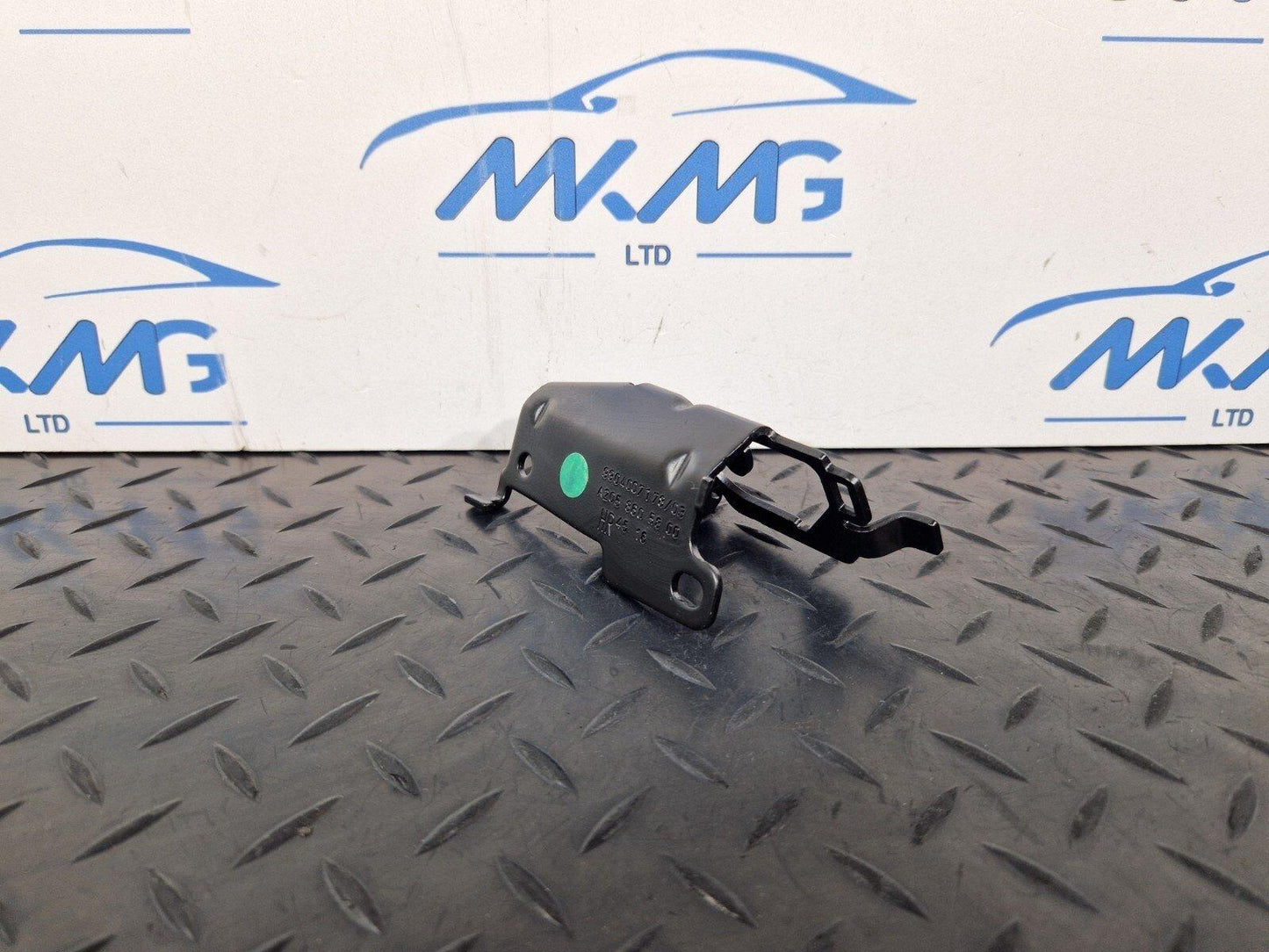 14-21 MERCEDES C220d W205 BOOT TRUNK RIGHT O/S LUGGAGE NET HOLDER A2058605800