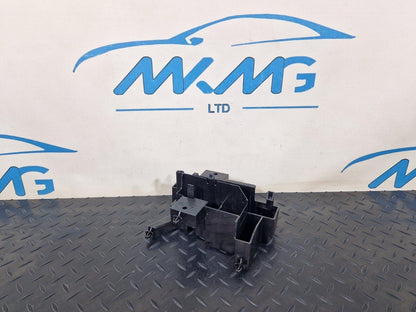 18-ON MERCEDES BENZ SPRINTER W907 GENUINE TRIM A9105450900