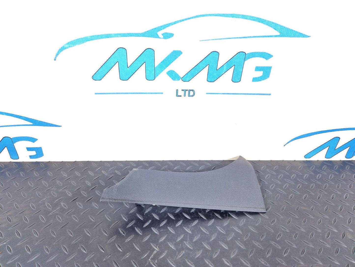 18-ON MERCEDES BENZ SPRINTER W907 DASHBOARD COVER LEFT LOWER TRIM A9106803000