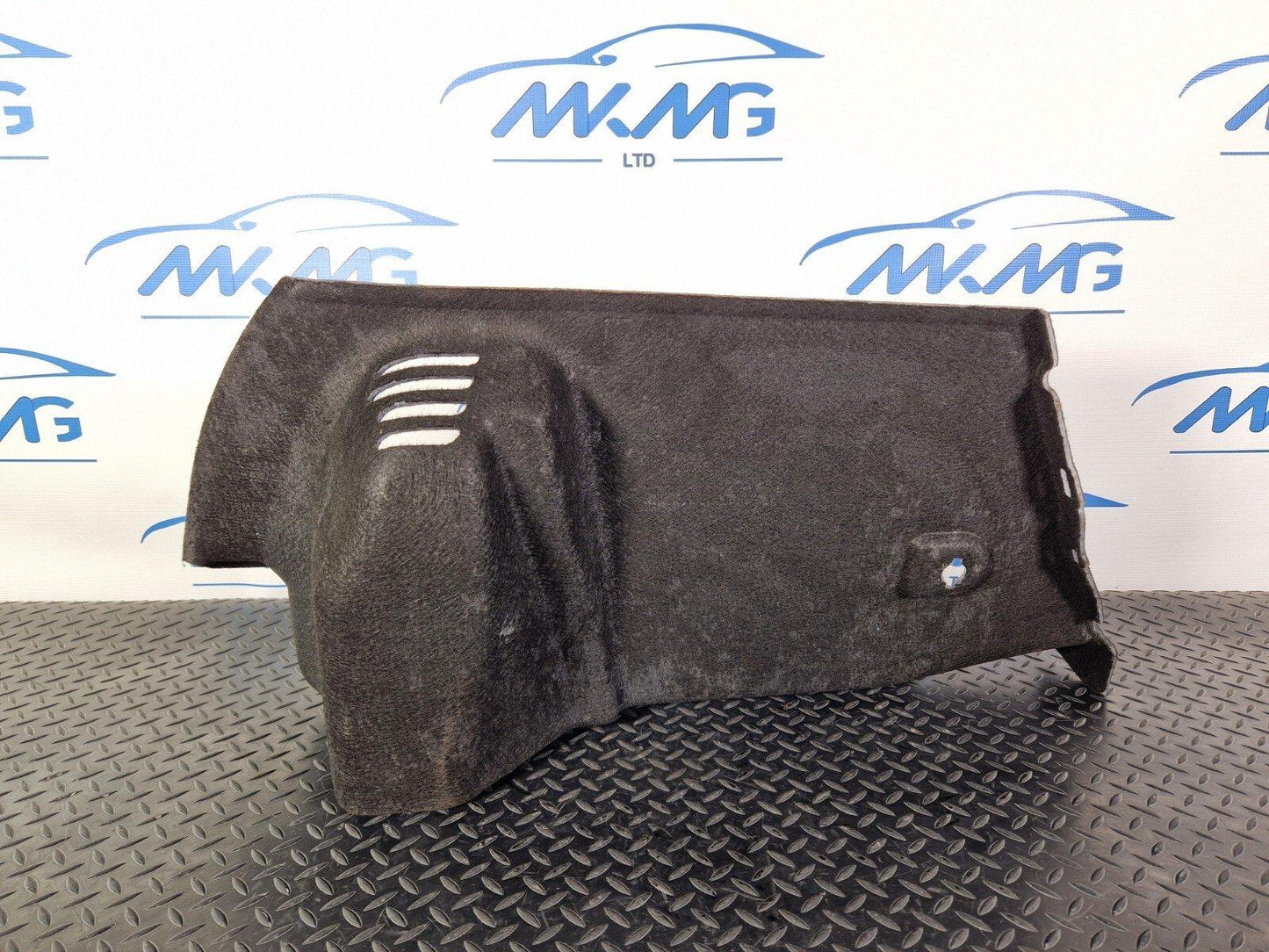 18-ON MERCEDES A CLASS W177 REAR RIGHT BOOT SIDE MAT LINER CARPET A1776901000