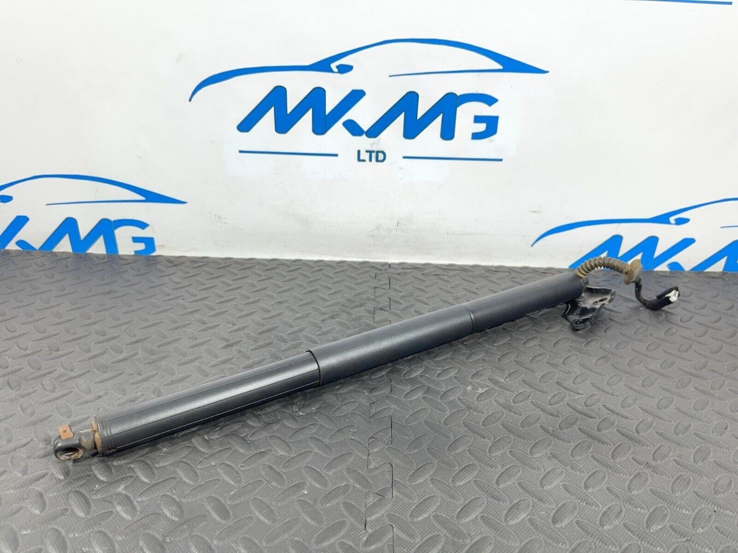16-22 BMW X1 F48 GENUINE LEFT SIDE ELECTRIC TAILGATE REAR BOOT STRUT 7350837