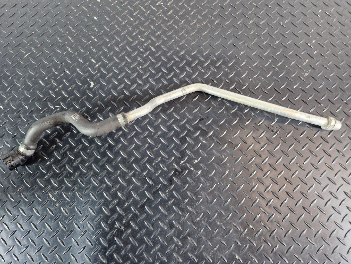 16-19 MERCEDES BENZ GLE W166 GENUINE LOWER RADIATOR COOLANT HOSE A1665009475
