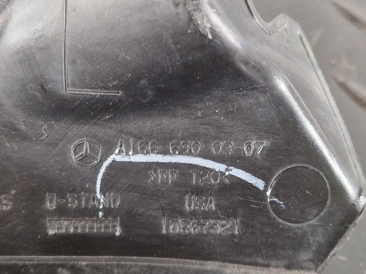 11-19 MERCEDES BENZ ML W166 LEFT A-PILLAR MOLDING COVER A1666900307