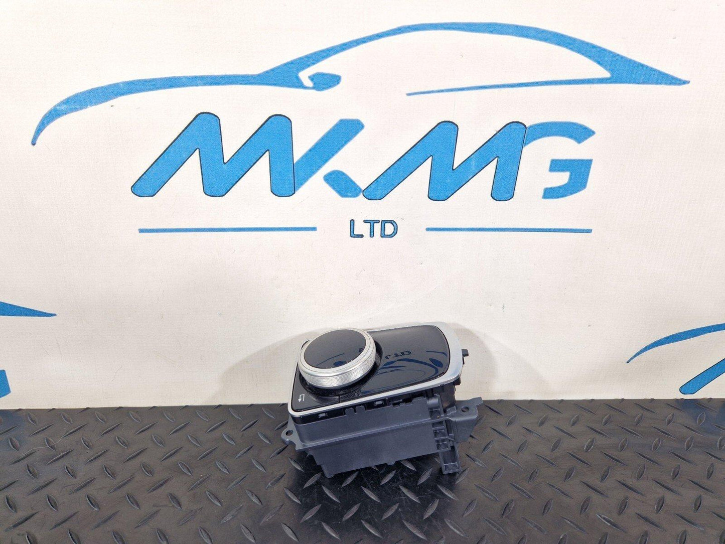 MERCEDES BENZ C200 W205 MULTIMEDIA SAT NAV AUDIO CONTROL SWITCH KNOB A2059006215