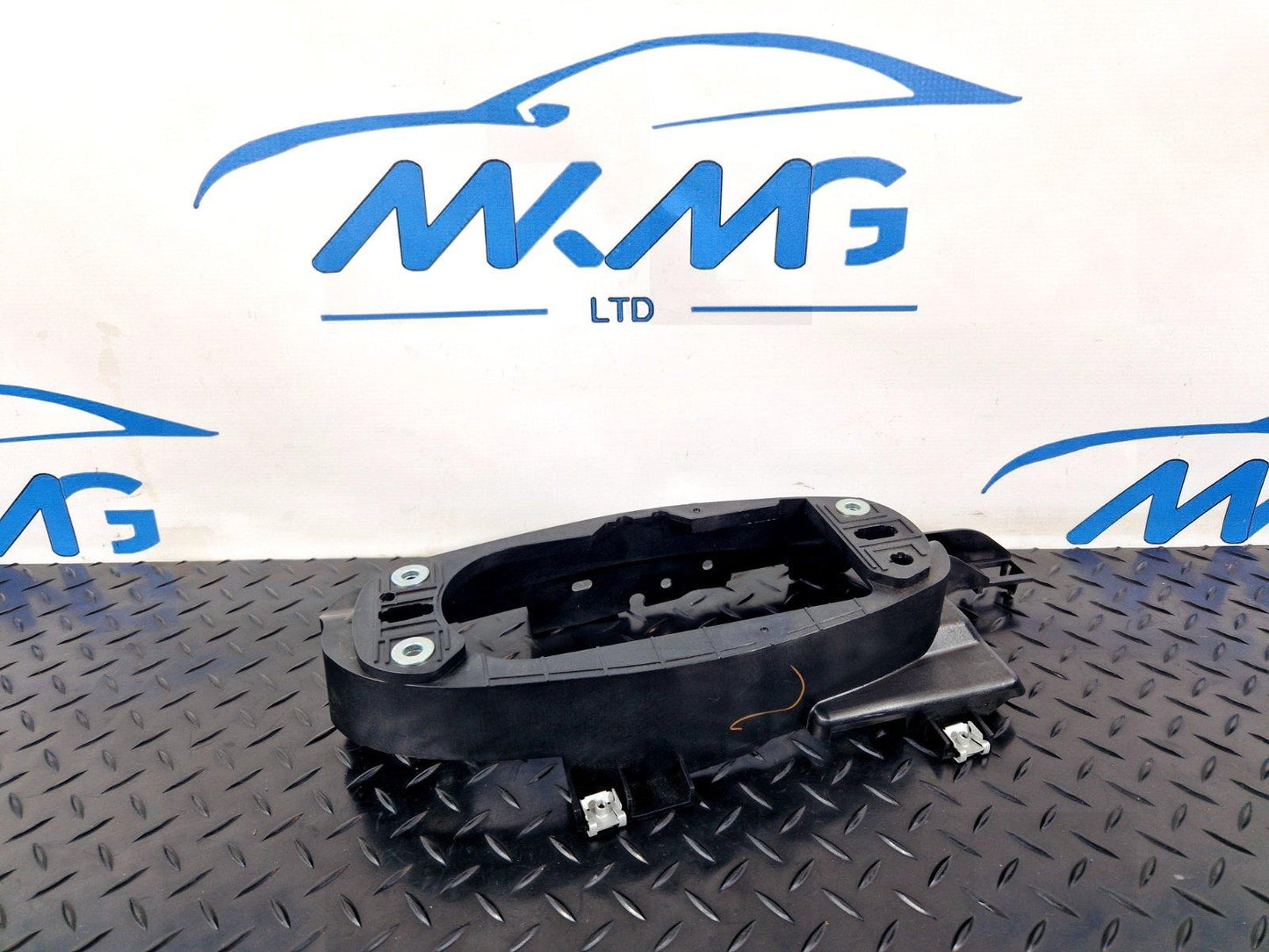 16-19 AUDI A4 B9 AVANT GENUINE GEARSTICK MOUNTING PLATE BRACKET 8W0863531