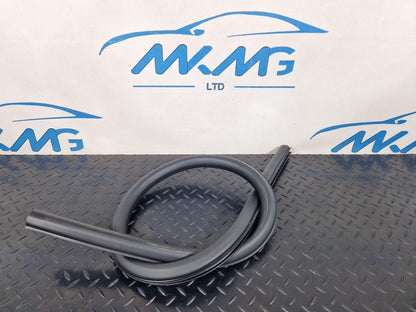 10-18 AUDI A7 4G S-LINE REAR LEFT LOWER DOOR RUBBER WEATHER SEAL 4G883370