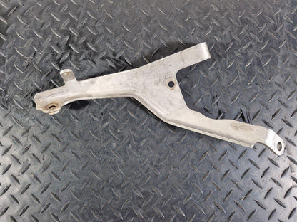 19-ON MERCEDES BENZ B CLASS W247 GENUINE OEM TURBINE MOUNT A6540960445