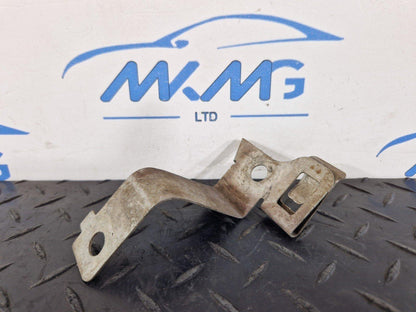 11-19 MERCEDES BENZ ML W166 FRONT CENTER SHIELD HOLDER MOUNT BRACKET A1665240240