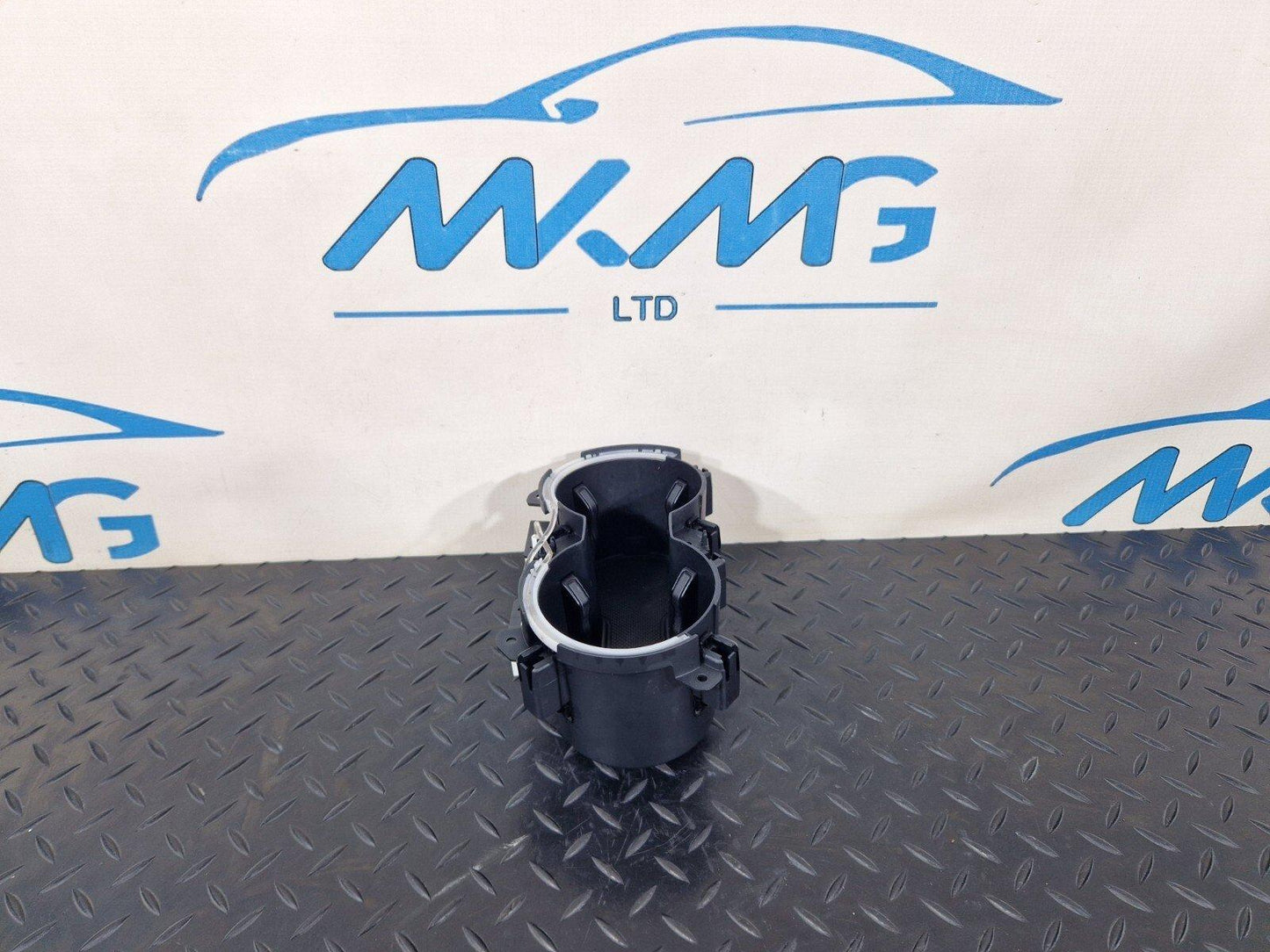 16-19 AUDI A4 B9 GENUINE TWIN DOUBLE CUP HOLDER 8W0862533A