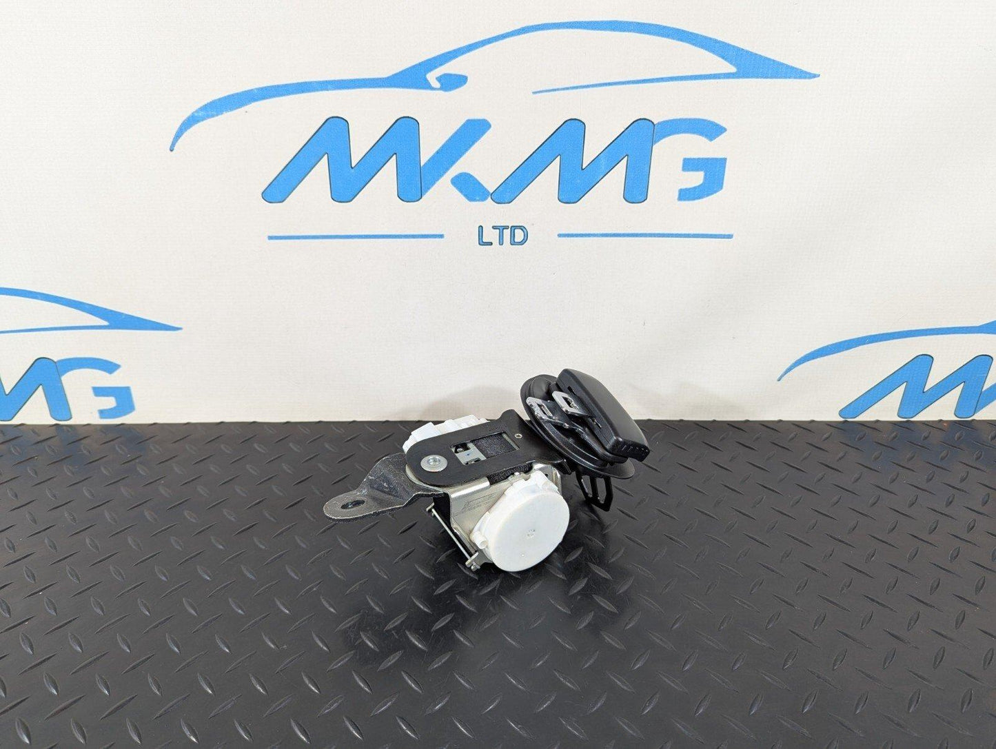 16-22 BMW X1 F48 GENUINE OEM REAR CENTRE SEAT BELT 7370559