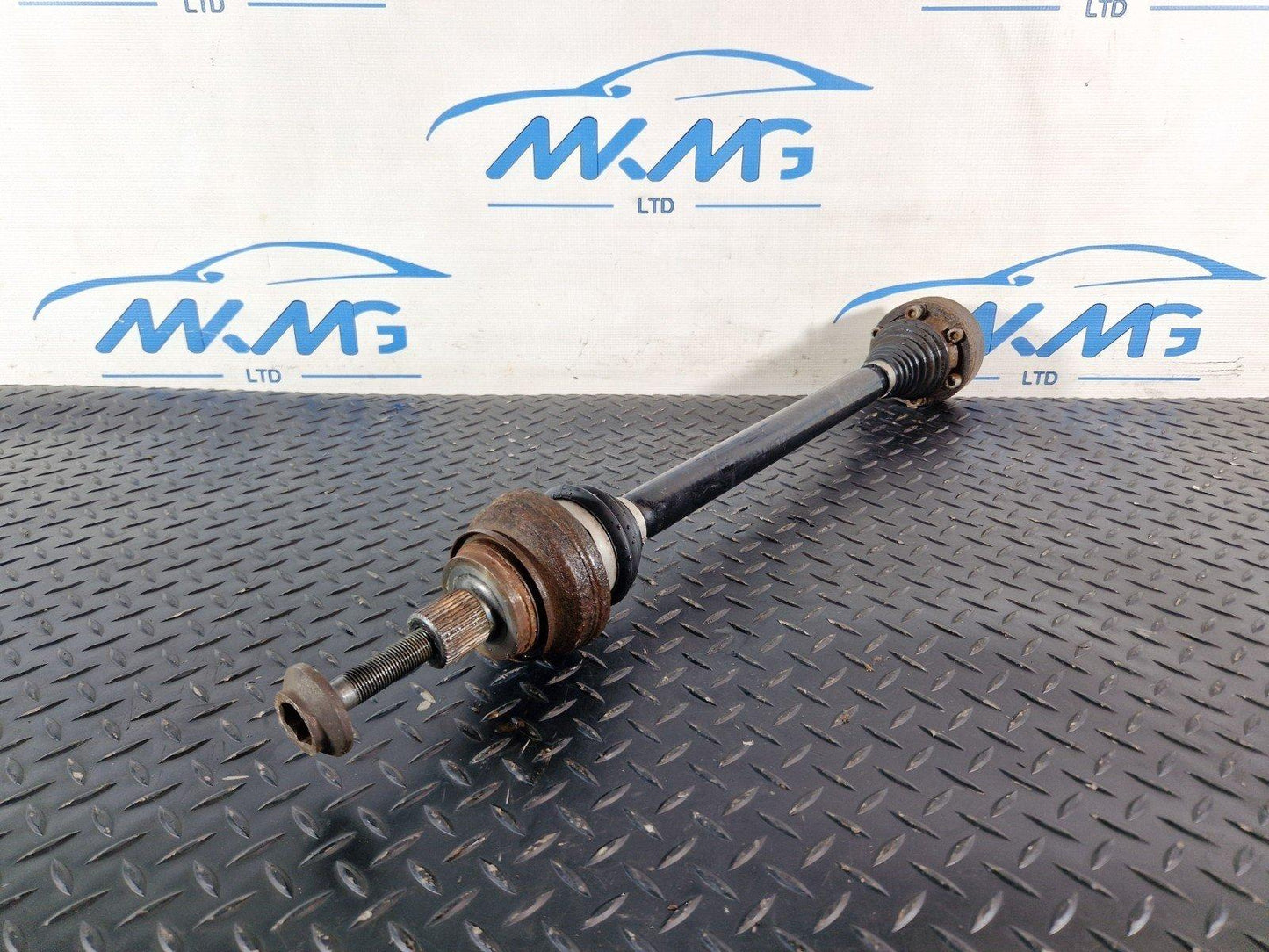 16-19 AUDI A4 B9 GENUINE OEM REAR DRIVESHAFT FITS LEFT & RIGHT 8W0501203D