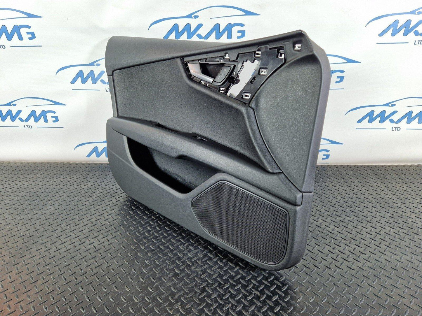 15-18 AUDI A7 4G GENUINE PASSENGER SIDE FRONT DOOR CARD 4G8837019A