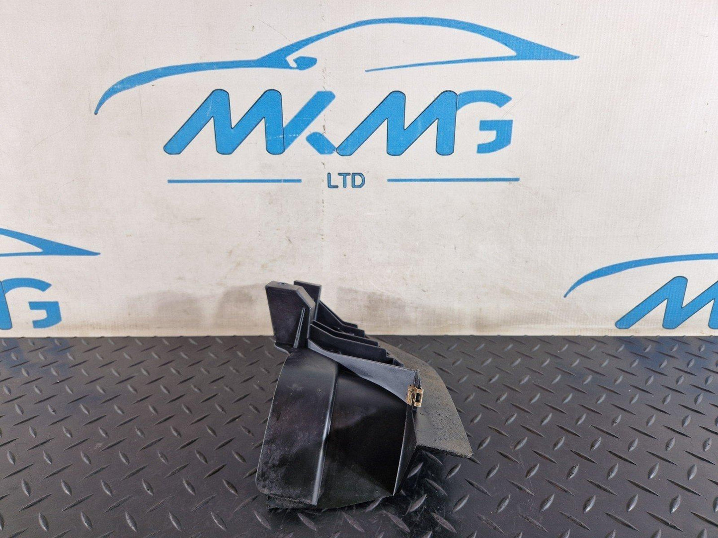 10-18 VW TOUAREG 7P REAR LEFT MUD FLAP SPLASH GUARD 7P6854855