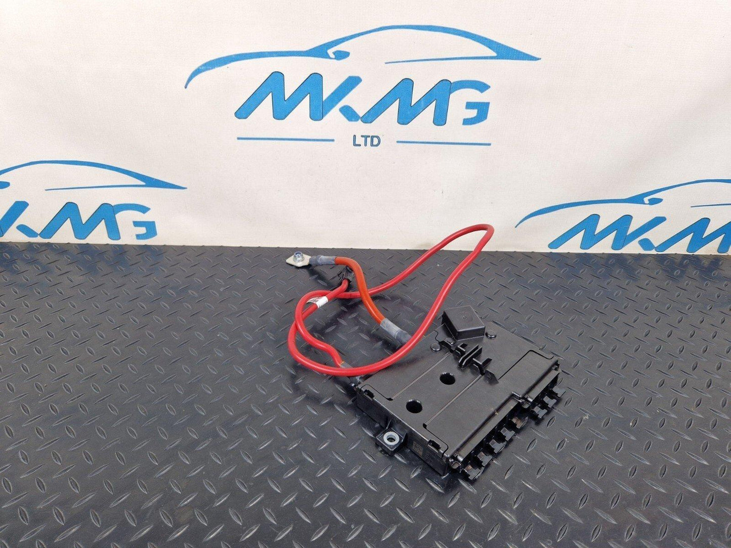 14-21 MERCEDES BENZ C200d W205 FUSE BOX RELAY MODULE POWER JUNCTION A2055402850