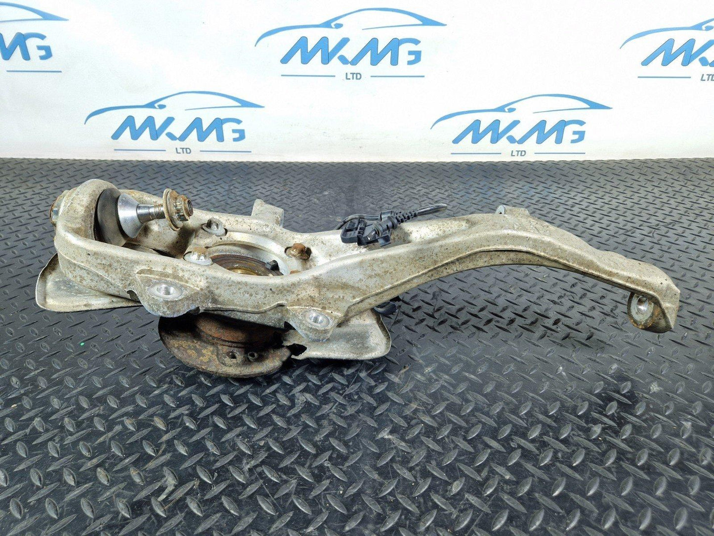 16-19 MERCEDES BENZ GLE W166 OEM GENUINE FRONT RIGHT SIDE WHEEL HUB A1663301020