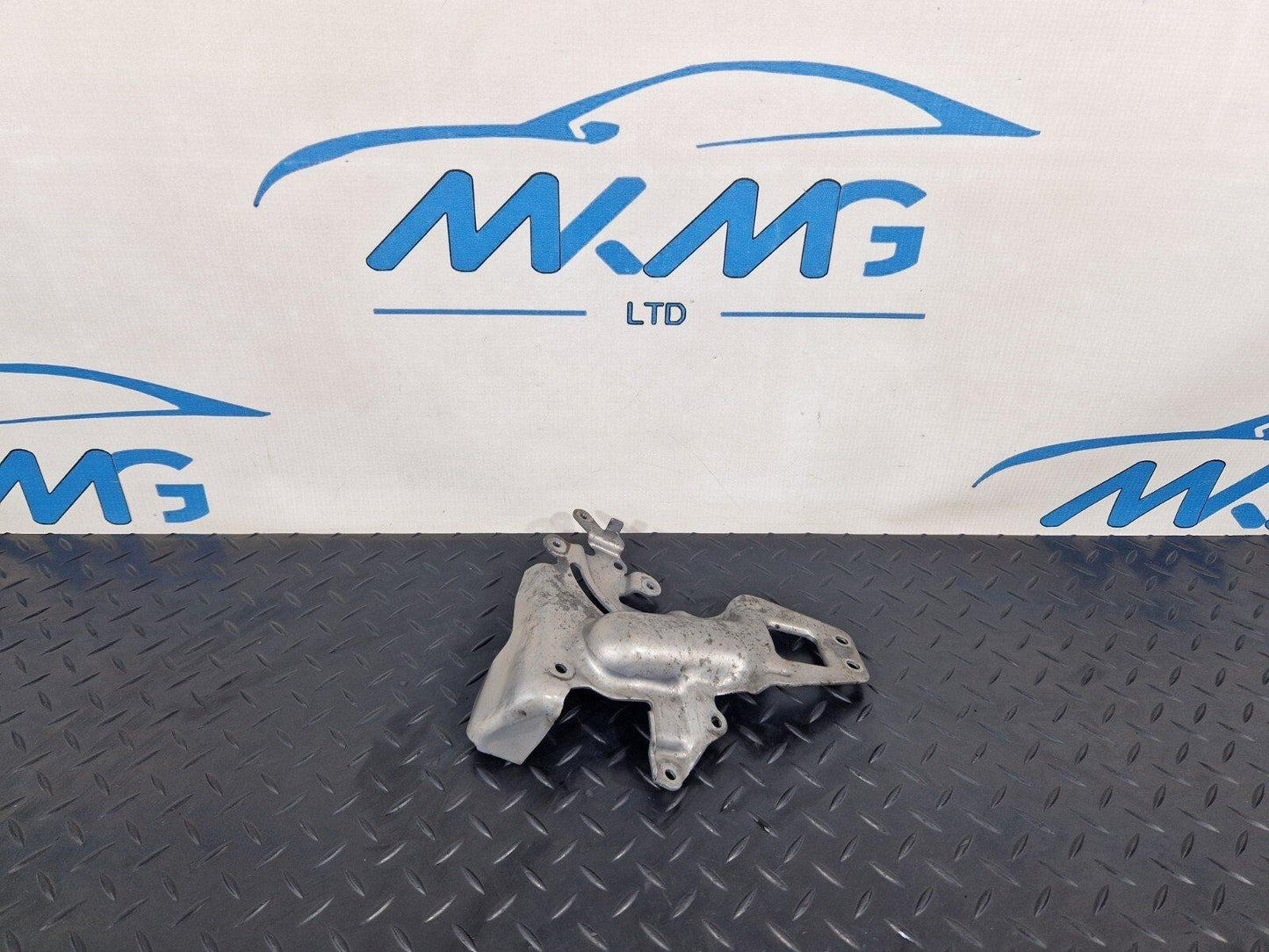 MERCEDES A B CLASS 1.8/2.1 W176 W246 GLOW PLUG RELAY SUPPORT BRACKET A6510901641