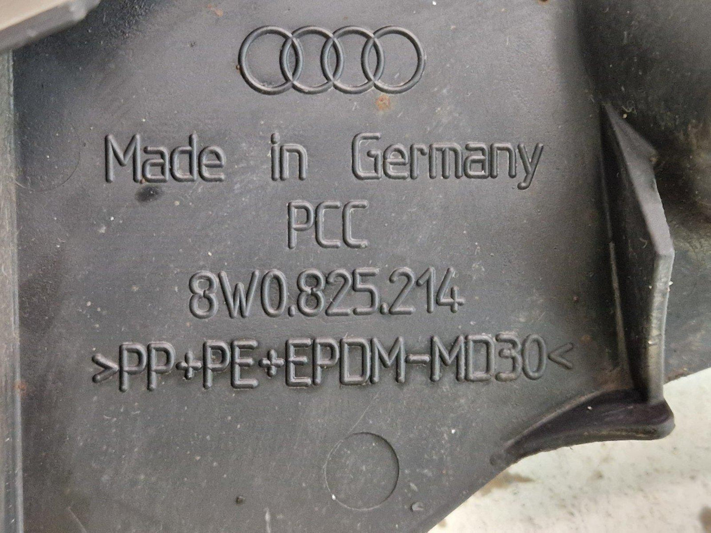 16-19 AUDI A4 B9 SPORT GENUINE FUEL TANK TRIM PANEL UNDER BODY SHELF 8W0825214
