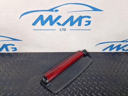 16-19 AUDI A4 B9 GENUINE OEM THIRD 3RD BRAKE LIGHT MIDDLE CENTRE TOP 8W5945097
