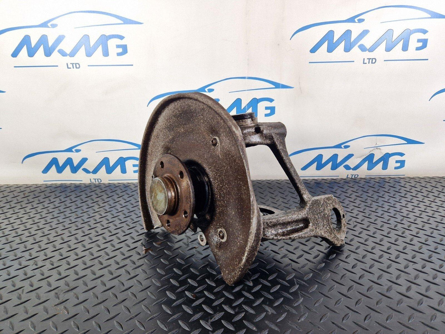 12-18 AUDI A6 C7 GENUINE REAR LEFT WHEEL HUB 8K0505431AM