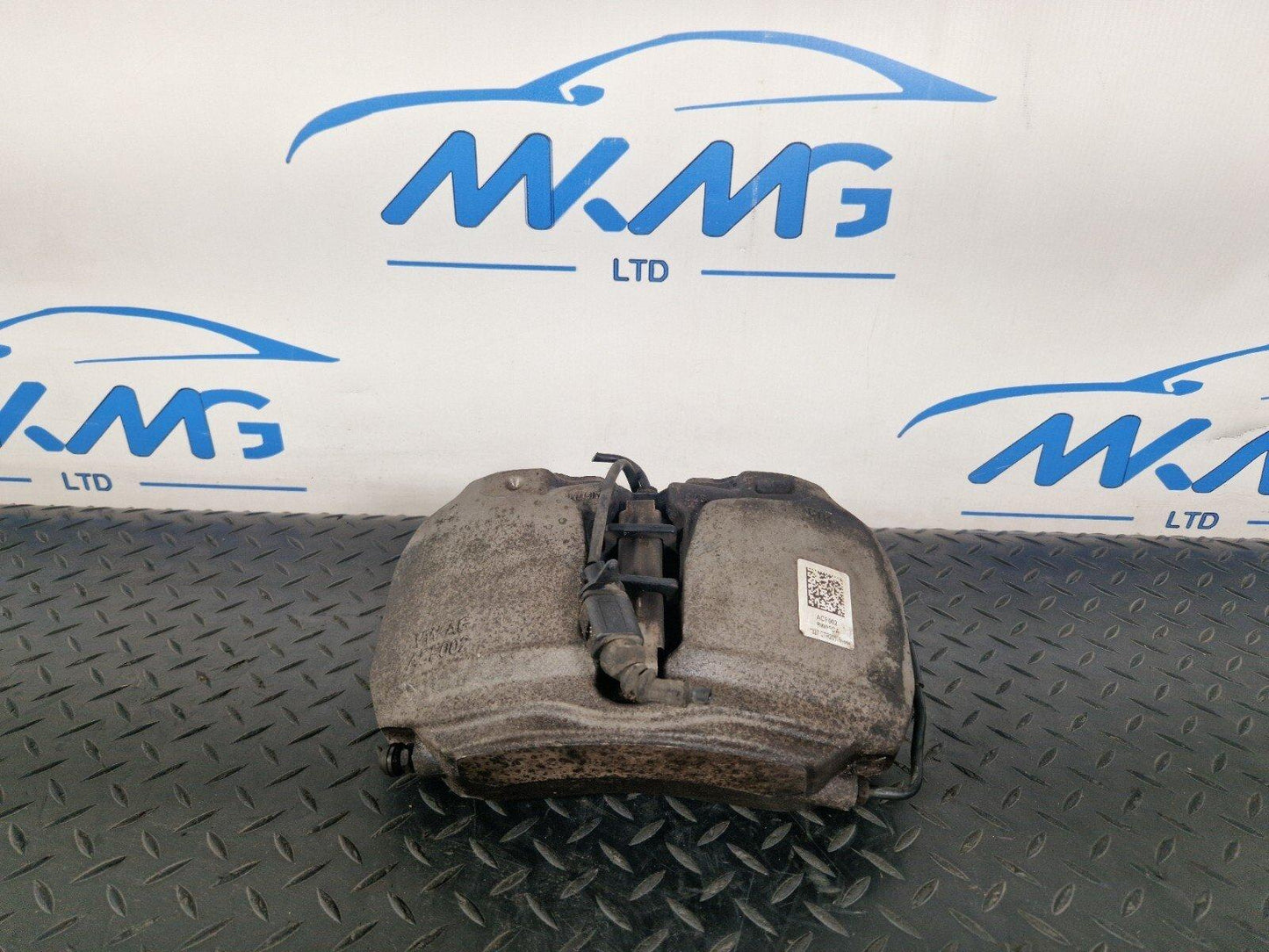 16-23 AUDI A5 F5 SPORTBACK S-LINE PASSENGER SIDE FRONT BRAKE CALIPER 8W05CA