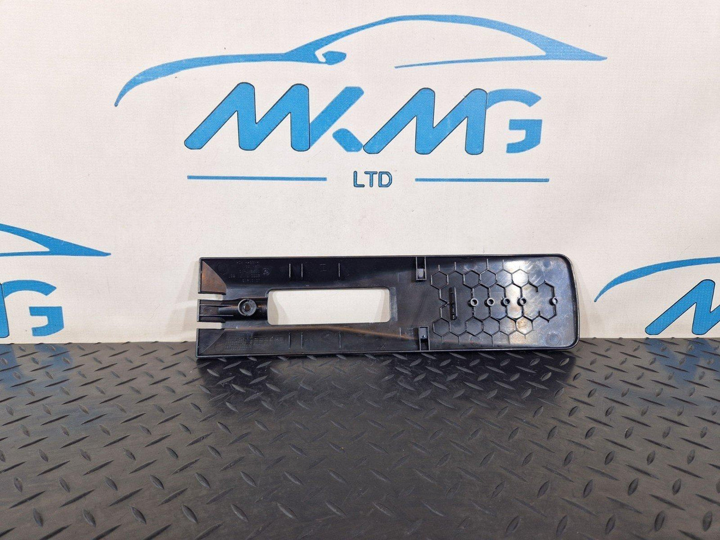 BMW X5 SERIES E70 F15 F85 SEAT RAIL TRIM REAR 7171837