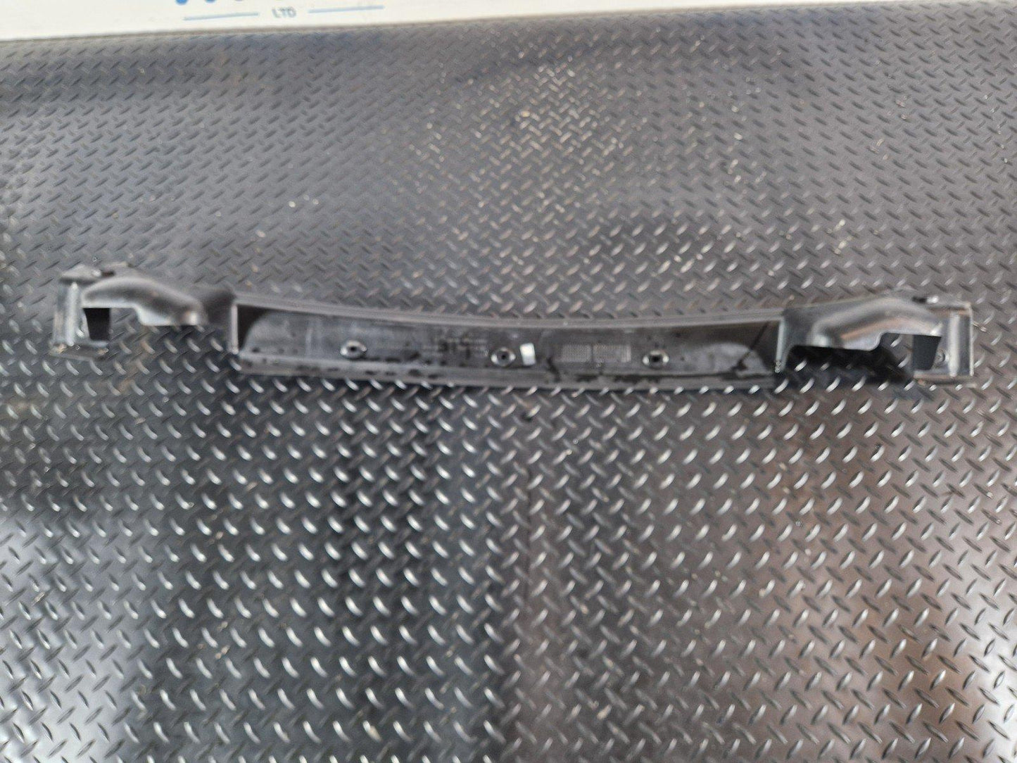 11-19 MERCEDES BENZ ML W166 GENUINE OTHER TRUNK BOOT TRIM ELEMENT A1666910008