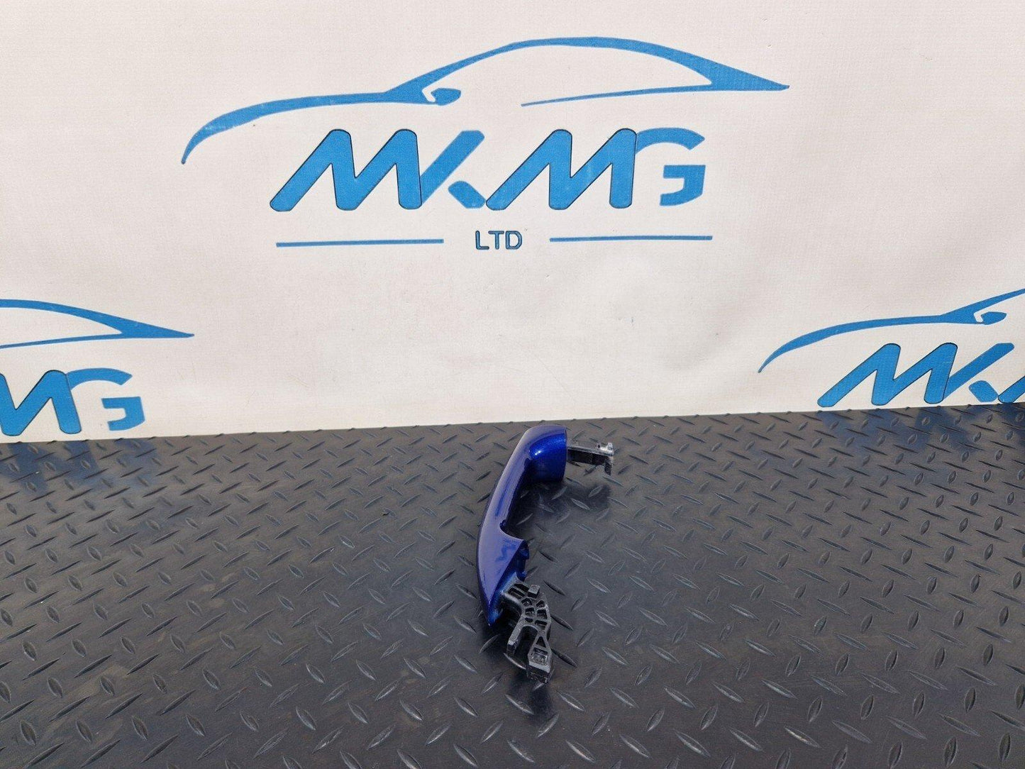 14-21 MERCEDES BENZ C200 W205  REAR DRIVER SIDE DOOR HANDLE IN BRILLIANT BLUE