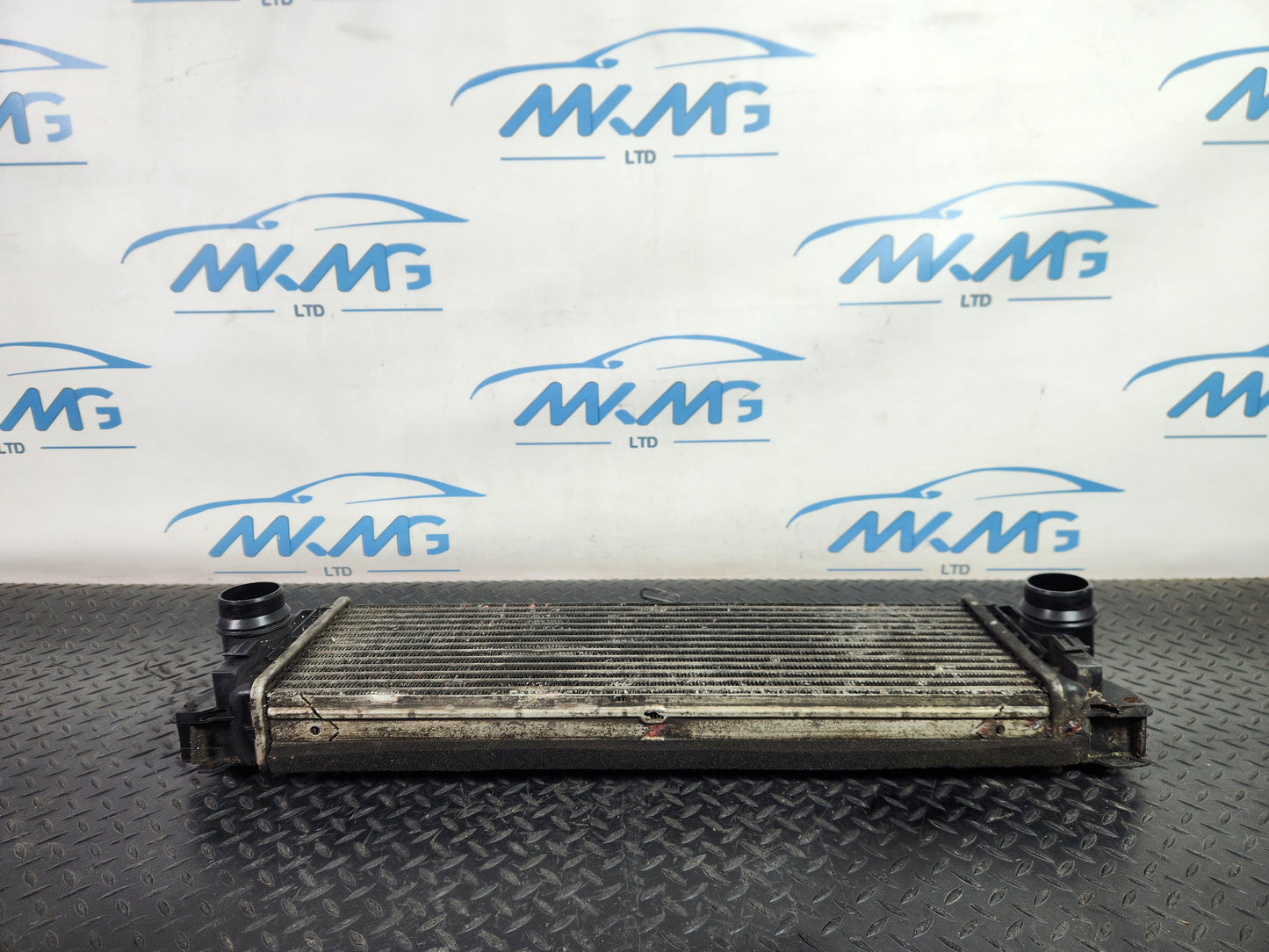 Mercedes-Benz Sprinter W907 2.1 Diesel Intercooler A9065010201