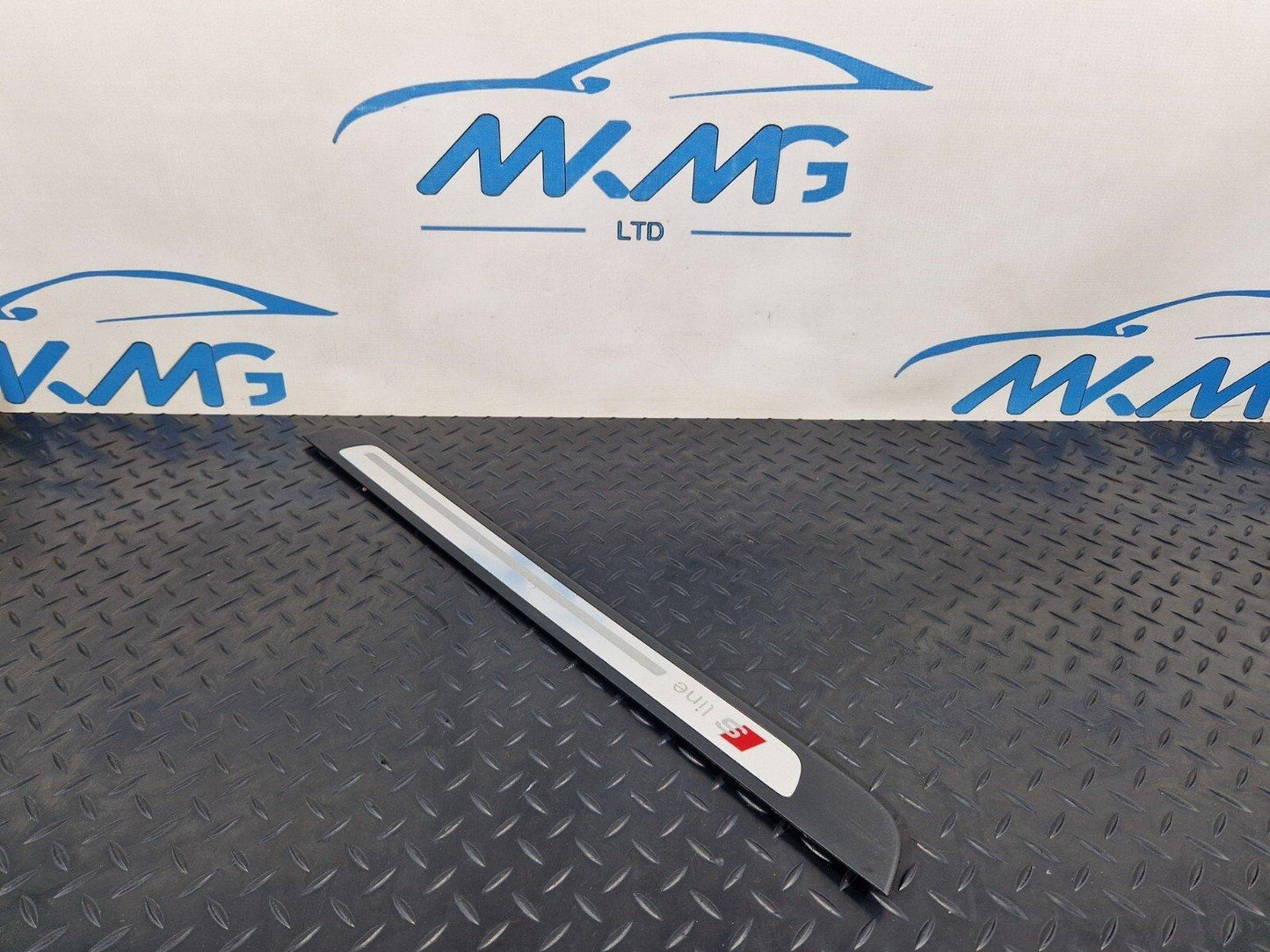 12-18 AUDI A6 C7 DOOR ENTRY SILL KICK PLATE COVER FRONT RIGHT SIDE 4G0853374