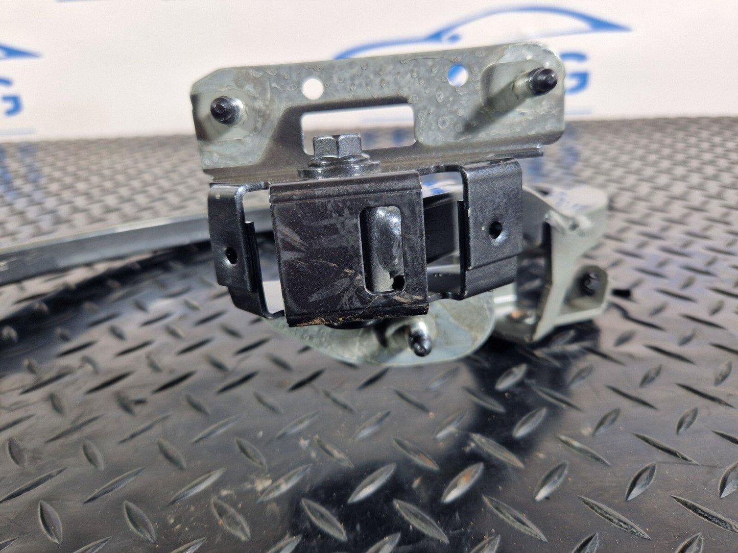20-ON BMW 2 SERIES GRAN COUPE F44 REAR RIGHT BOOT TAILGATE HINGE 7475024