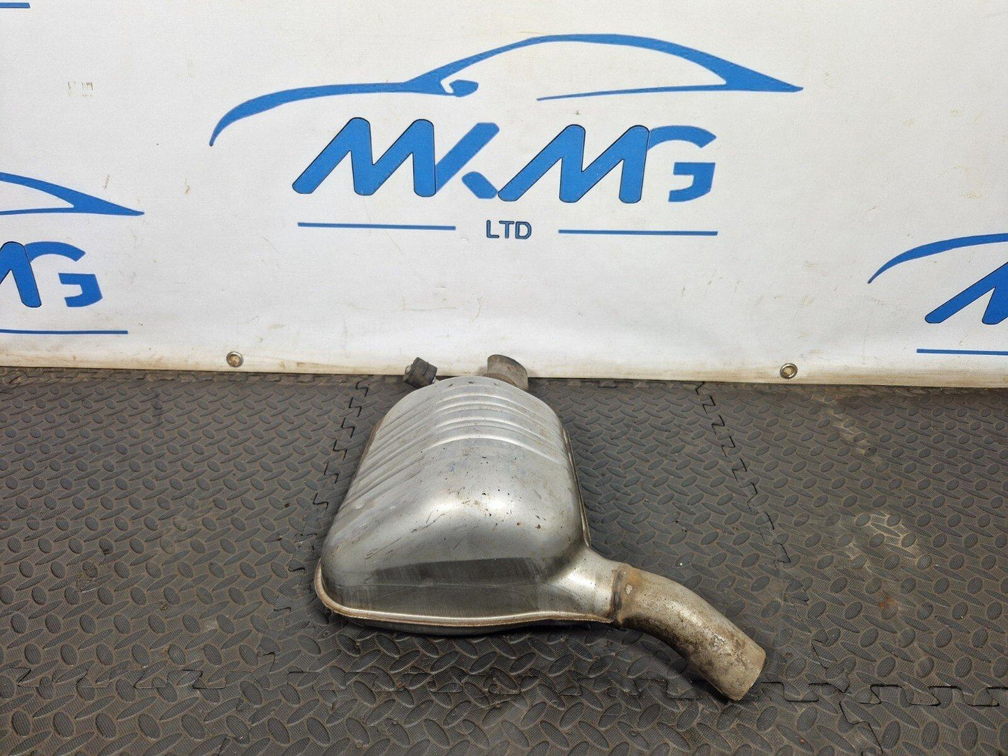 09-16 MERCEDES E Class CLS W212 W218 REAR EXHAUST SILENCER LEFT A2124910200