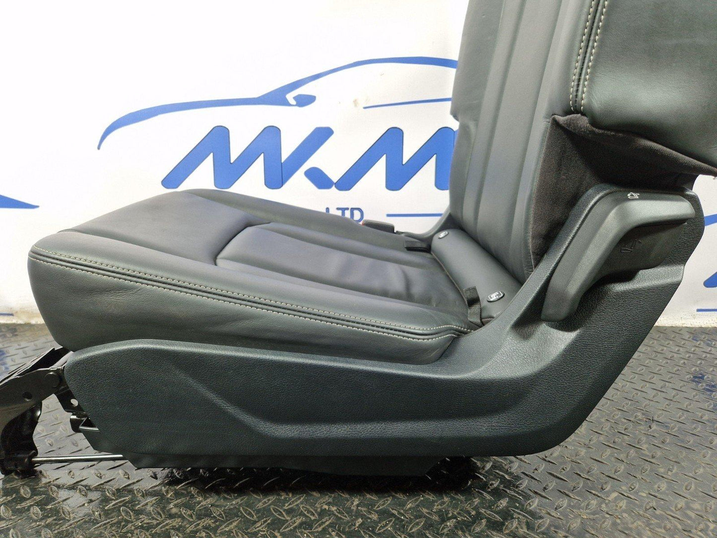 16-20 AUDI Q7 4M GENUINE REAR LEFT 2ND ROW BLACK LEATHER SEAT WITH HEADREST
