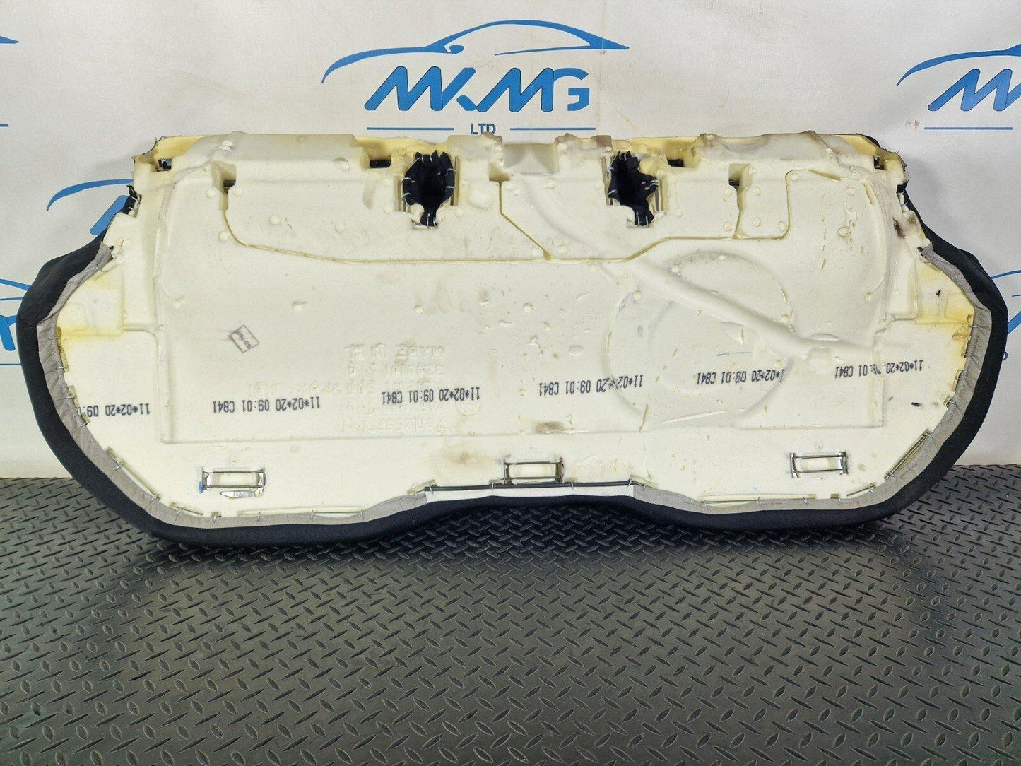 20-24 BMW 1 SERIES F40 GENUINE REAR SEAT LOWER BENCH BASE 7457929
