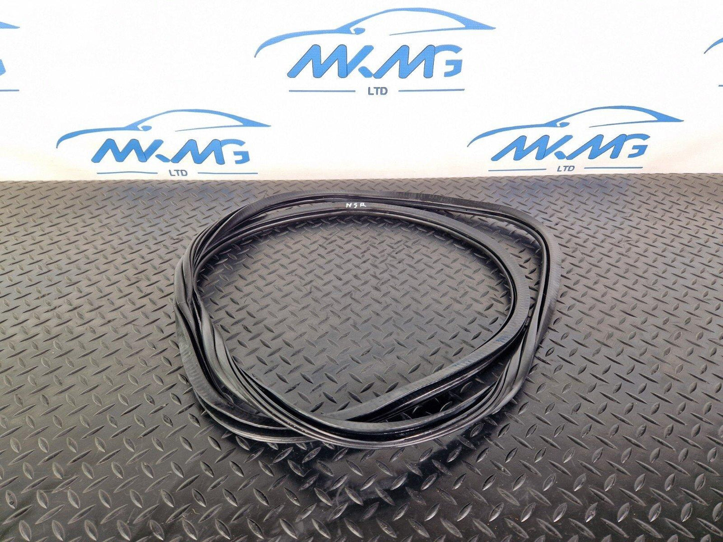 12-17 AUDI Q5 S-LINE GENUINE OEM REAR LEFT SIDE DOOR SEAL 8R0833721F