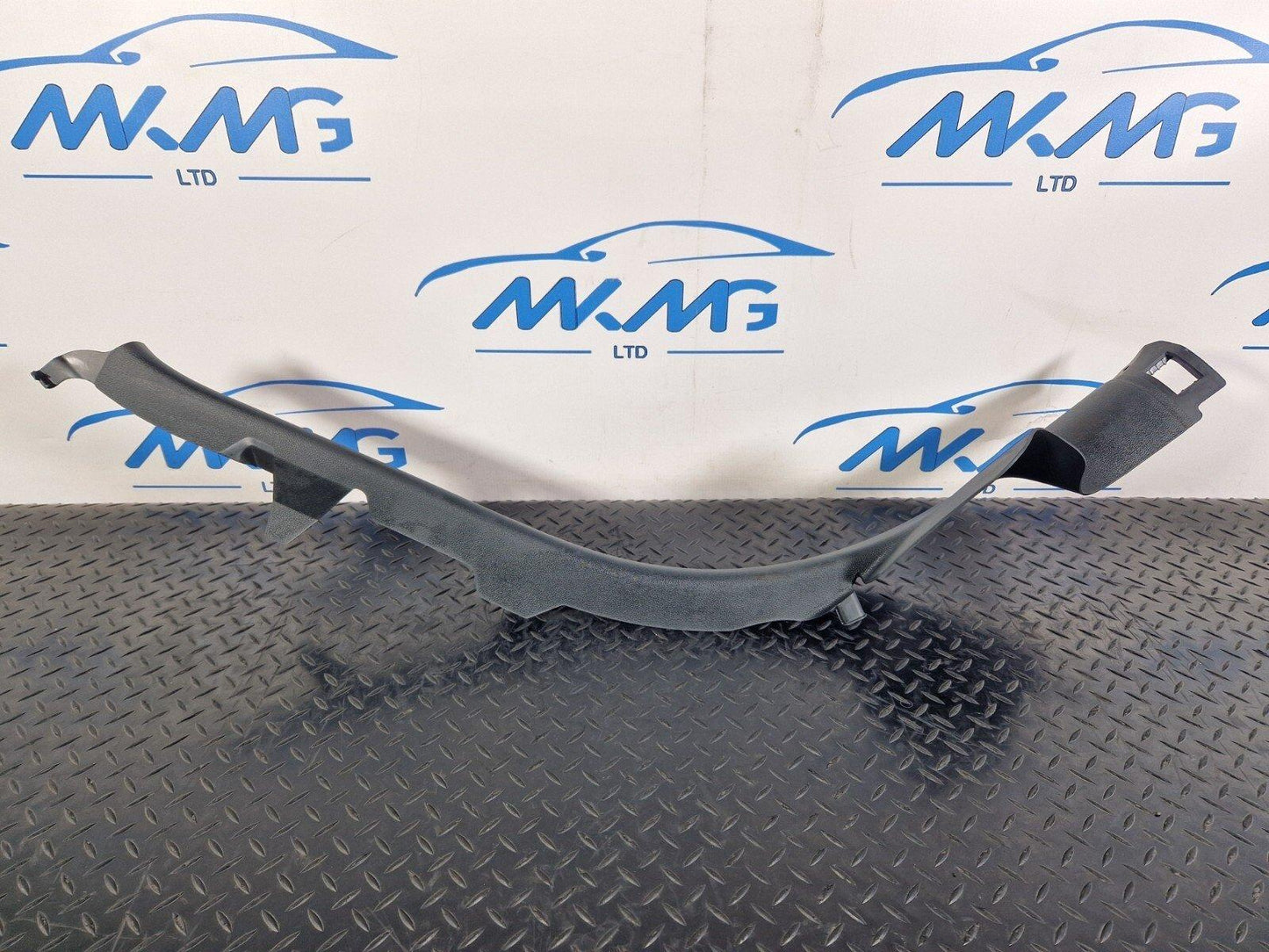 12-18 AUDI A6 C7 REAR LEFT LOWER C PILLAR TRIM BLACK 4G0867767A