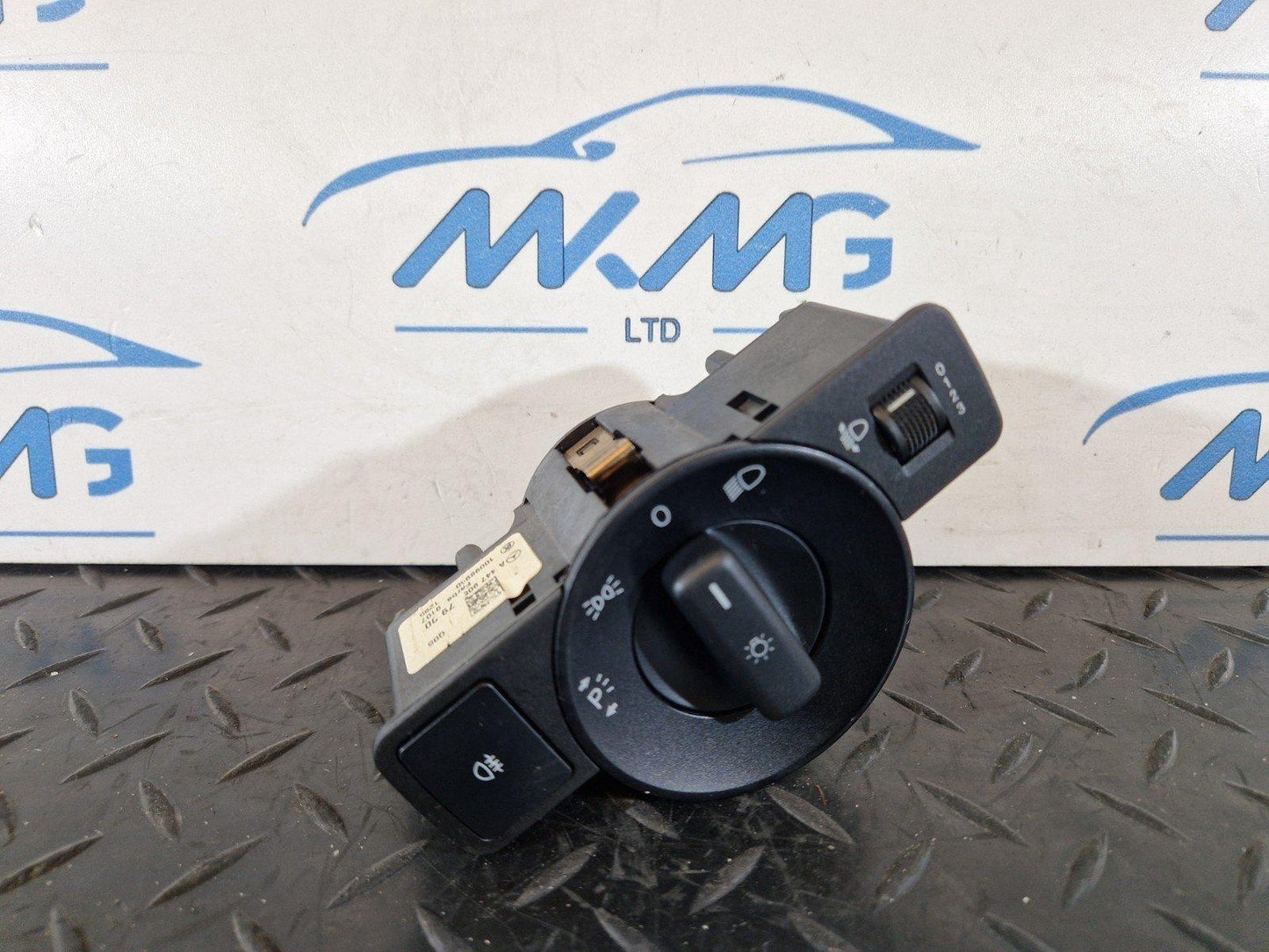 14-23 MERCEDES VITO W447 GENUINE OEM HEADLIGHT CONTROL SWITCH A4479057900