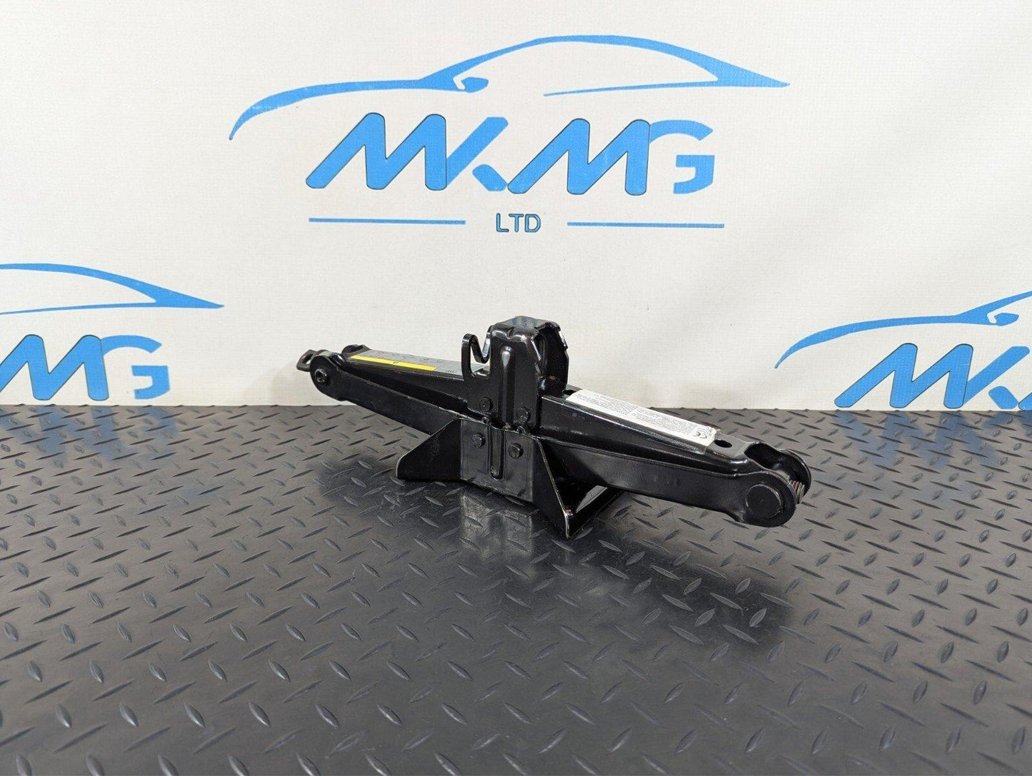 12-18 AUDI A6 C7 CAR LIFTING JACK 5N0011031E