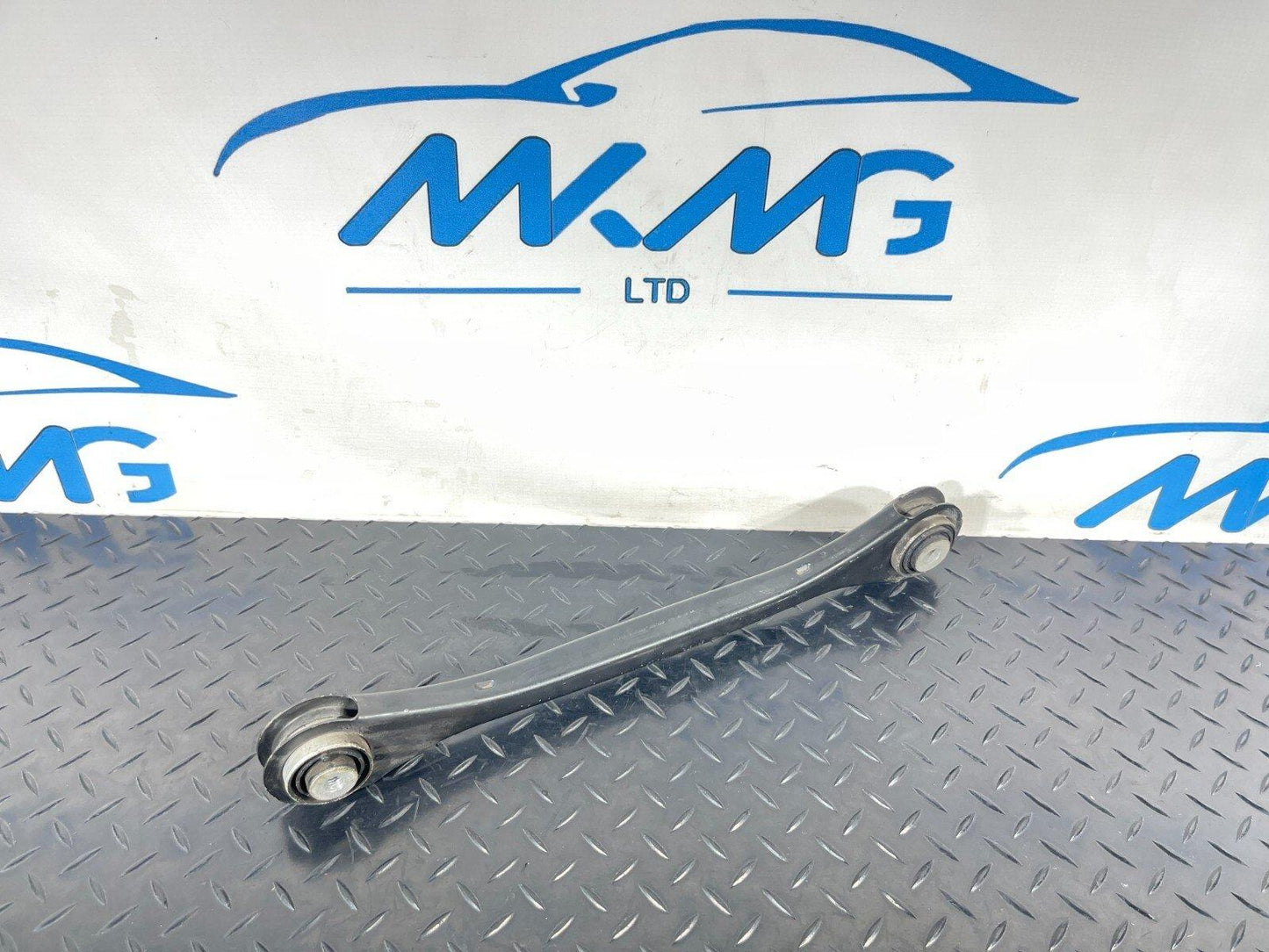 16-19 AUDI A4 B9 S-LINE QUATTRO REAR LEFT LOWER CONTROL ARM 4M0505291D