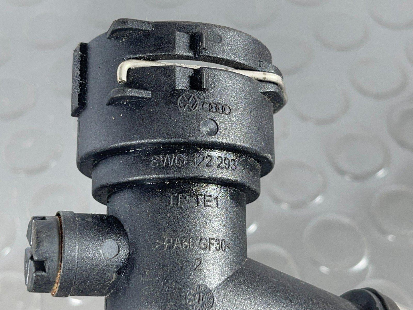 16-19 AUDI A4 B9 SALOON GENUINE 1.4 TFSI WATER COOLANT PIPE HOSE 8W0122055P