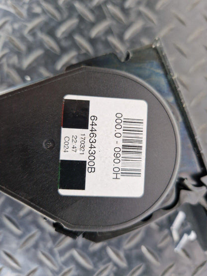 20-ON BMW 2 SERIES GRAN COUPE M-SPORT F44 SEAT BELT REAR CENTRE 7488775