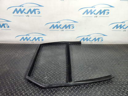 Land Rover Range Rover Evoque L551 SUV Front Left Door Window Rubber Frame XC940